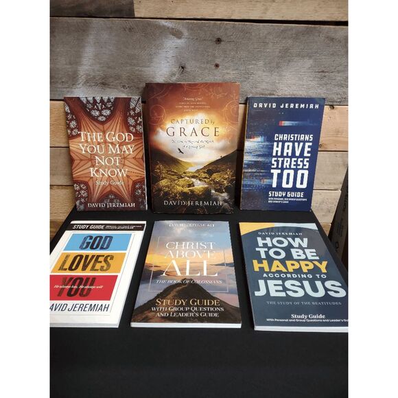 Lot of 6 David Jeremiah Bks/Study Guides-God Loves You, Christ Above All, & More - Picture 1 of 3